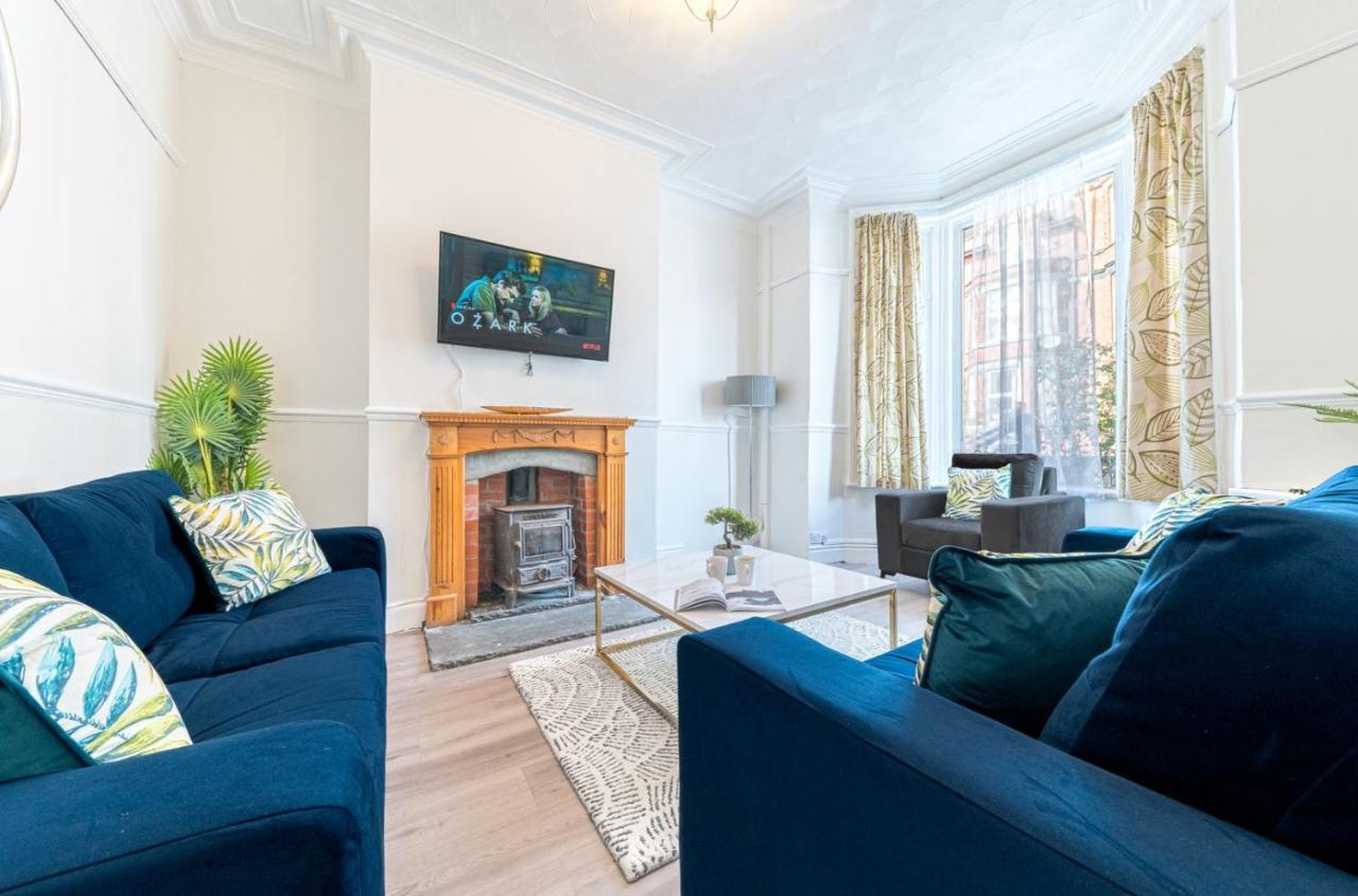 Stylish Luxury Large 4Br Kingbed Apartment Barrow-in-Furness Exterior photo