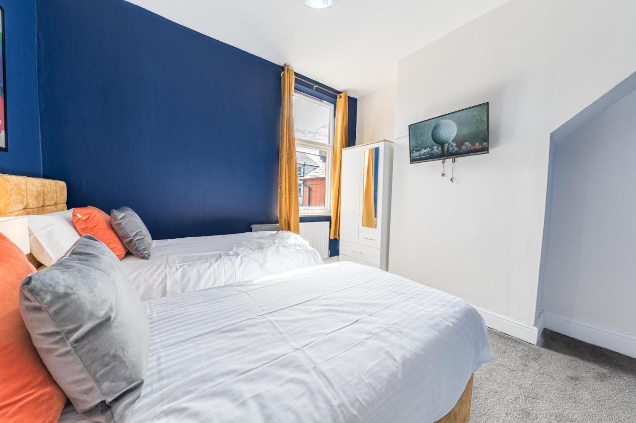 Stylish Luxury Large 4Br Kingbed Apartment Barrow-in-Furness Exterior photo