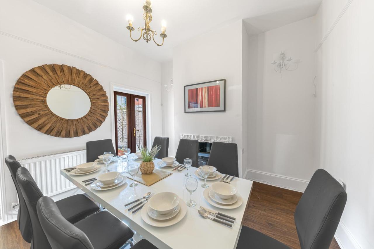 Stylish Luxury Large 4Br Kingbed Apartment Barrow-in-Furness Exterior photo